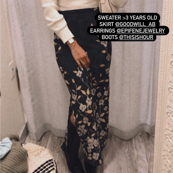 Vintage grey floral maxi skirt with side slit - Picture 1 of 5